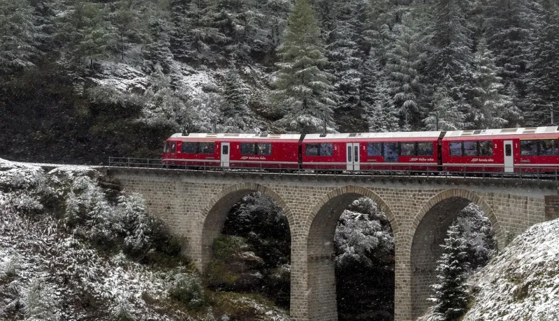 Le Bernina Express : un voyage panoramique au cœur des ...